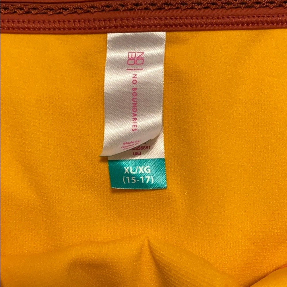 Bikini - Picture 4 of 6